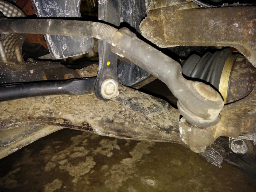 3 Hal Ini yang Membuat Tie Rod Mobil Anda Rusak - Fastnlow.net