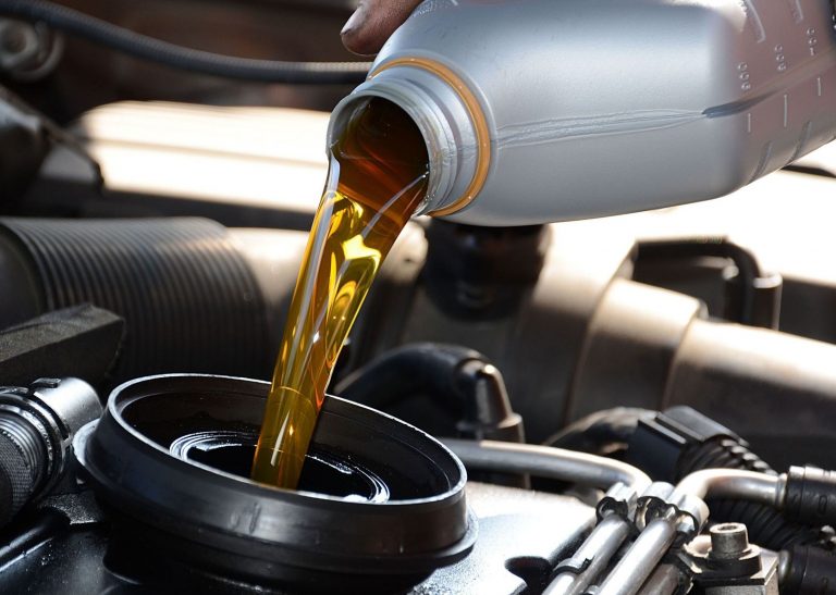 Mobil Saat Dipanaskan Timbul Suara Kasar Dari Mesin