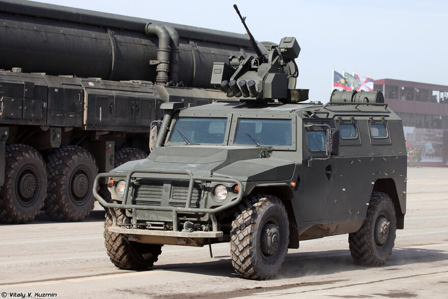 Katta eshak kirdi Yandex osmirlar bilan haqiqiy jinsiy aloqa