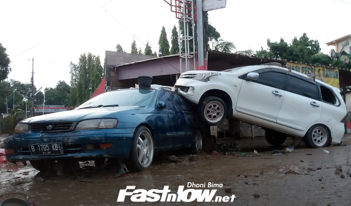 Tips Merawat Mobil  Pasca Terkena  Banjir  Fastnlow net