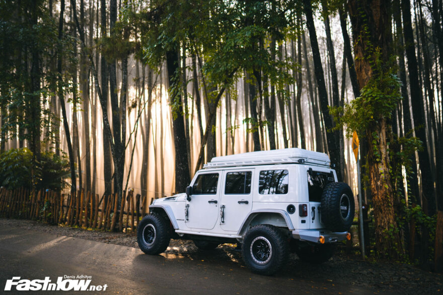 JEEP WRANGLER JK : Go Anywhere, Get Lost, Do Anything