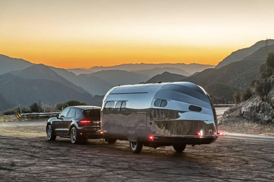 Trailer Bernilai Fantasis, Siap Road Trip Kemana Saja