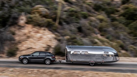 Trailer Bernilai Fantasis, Siap Road Trip Kemana Saja