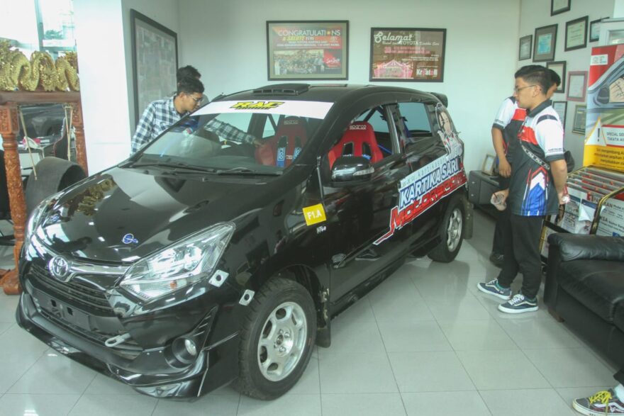 Kartika Sari Motorsport Panaskan Balap Slalom dan Sprint Rally