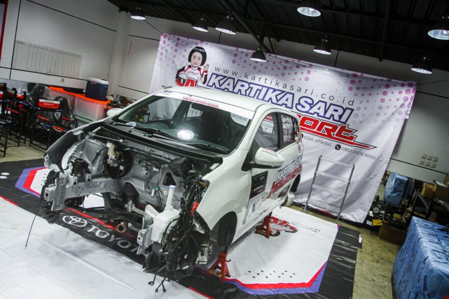 Kartika Sari Motorsport Panaskan Balap Slalom dan Sprint Rally