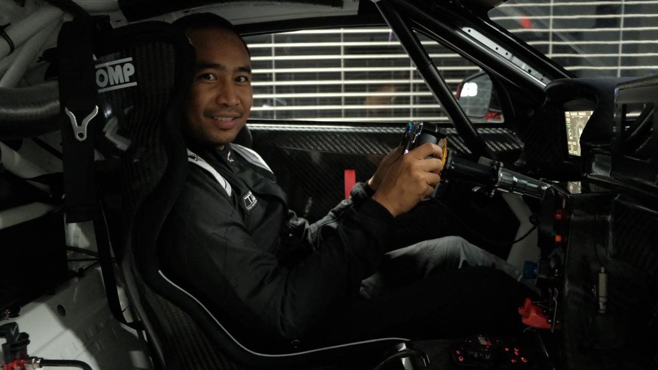 Haridarma Manoppo didapuk untuk jadi pembalap Indonesia yang menggeber GR Supra GT 4