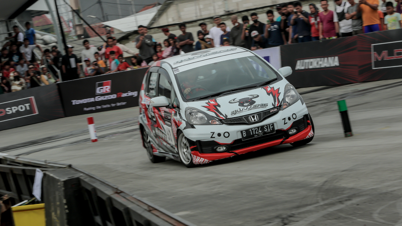 Canya Prasetyo peslalom wanita tim Banteng Motorsport