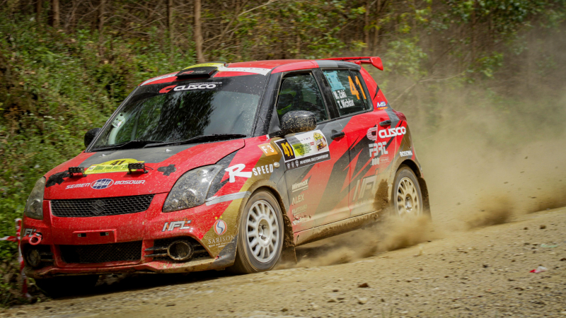 Suzuki Swift jadi andalan Toto Michdar meraih gelar Juara Nasional Rally Group F