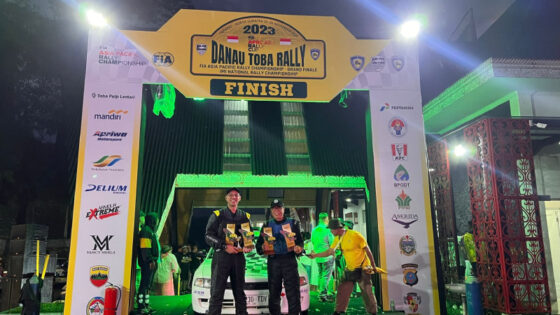 Shammie dan Ade Ramadhan sukses tuntaskan Danau Toba Rally 2023