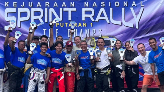 Podium selebrasi Aswin dan Ade di Kejurnas Sprint Rally Bali 2024