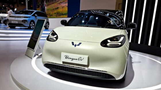 Wuling BinguoEV tebar pesona di GIIAS 2024