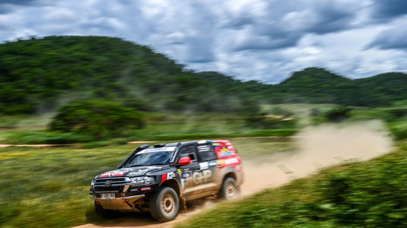 Julian Johan mengarungi medan berat di SS4 AXCR 2024