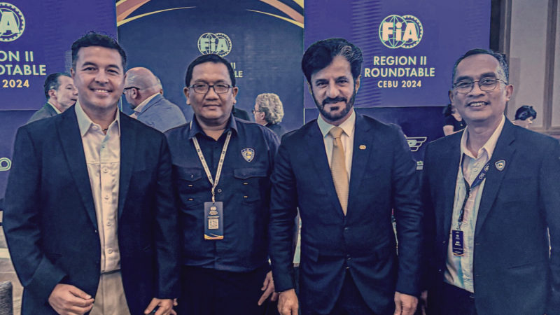Delegasi IMI bersama President FIA, Mohammed bin Sulayem (kedua dari kanan)
