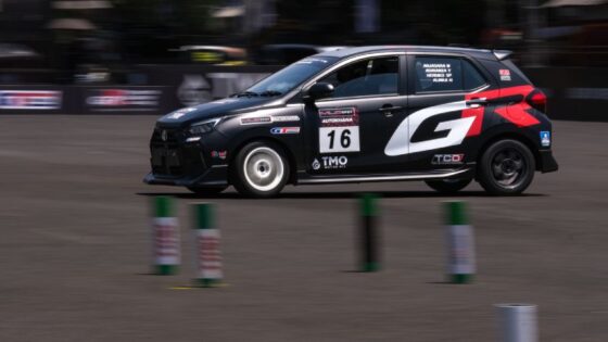 Mobil balap Toyota Agya semakin banyak digunakan oleh tim balap di slalom