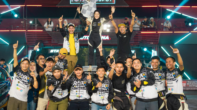 Selebrasi kemenangan Keizha bersama tim RART