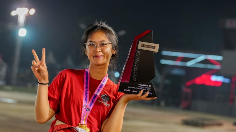 Canya Prasetyo berhasil menempati peringkat kedua nasional di kelas wanita