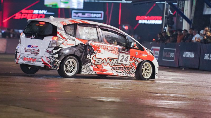 Kondisi basah jadi salah satu tantangan yang dihadapi Canya Prasetyo