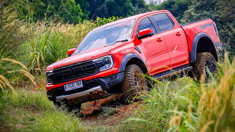 Julian Johan nostalgia di event off-road tarkam