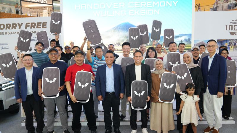 Konsumen wuling eksion