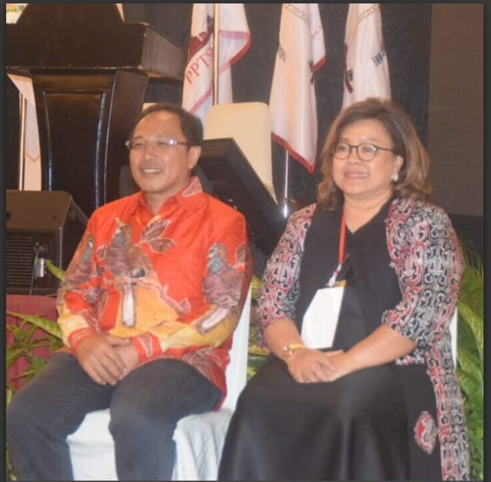 (kiri) Ir Edison Sinaga. ist