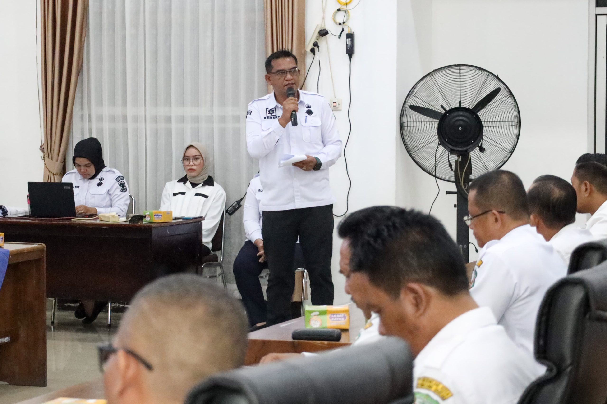Kadis Tenaga Kerja Robert Sitanggang. ist