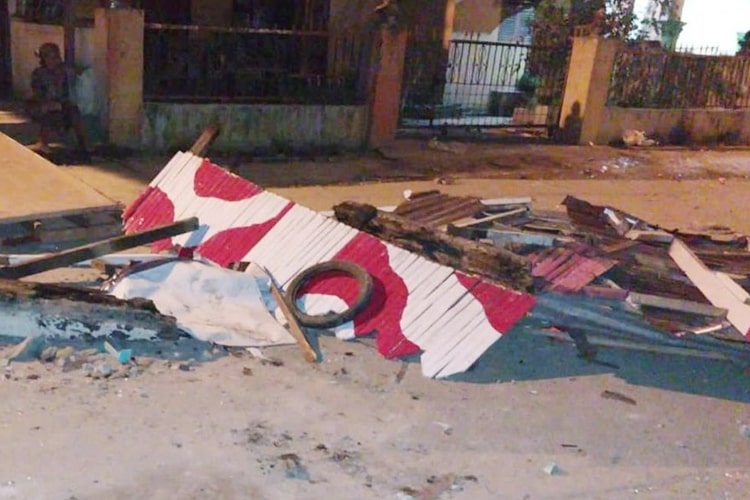 Kapolres Belawan nyaris menjadi korban penyerangan oleh sekelompok pemuda yang diduga tengah terlibat tawuran.