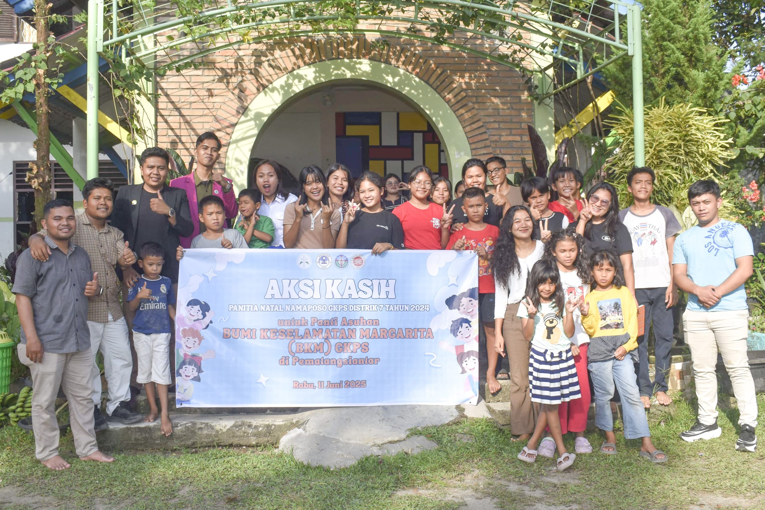 Namaposo GKPS Distrik VII Salurkan Tali Kasih ke Panti Asuhan BKM GKPS, Wujudkan Kasih Kristus di Momen Pentakosta
