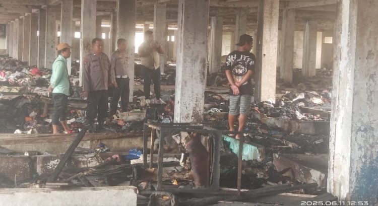 Kondisi Gedung IV Pasar Horas setelah nyaris terbakar kembali.