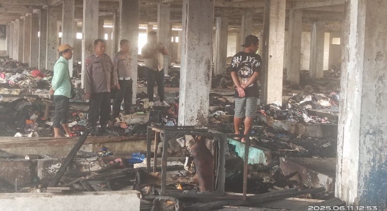 Kondisi Gedung IV Pasar Horas setelah nyaris terbakar kembali.
