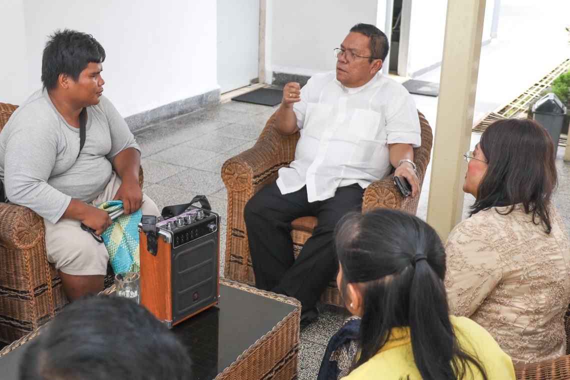 Walikota Wesly mengundang Heri Hulu di rumah dinas, Minggu, 15 Juni 2025. Ist