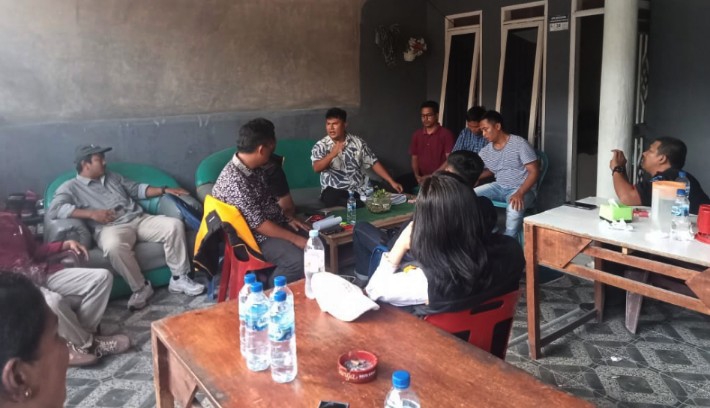 Pertemuan antara Dirut PDAM Tirta Lihou dengan pelanggan