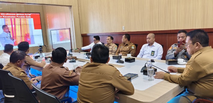 Launching KMP oleh Presiden RI diikuti secara dari oleh Wali Kota Pematangsiantar.