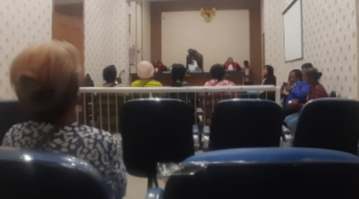Sidang gugatan PTPN IV dengan masyarakat Gurilla dan Bah Sorma di PN Pematangsiantar.