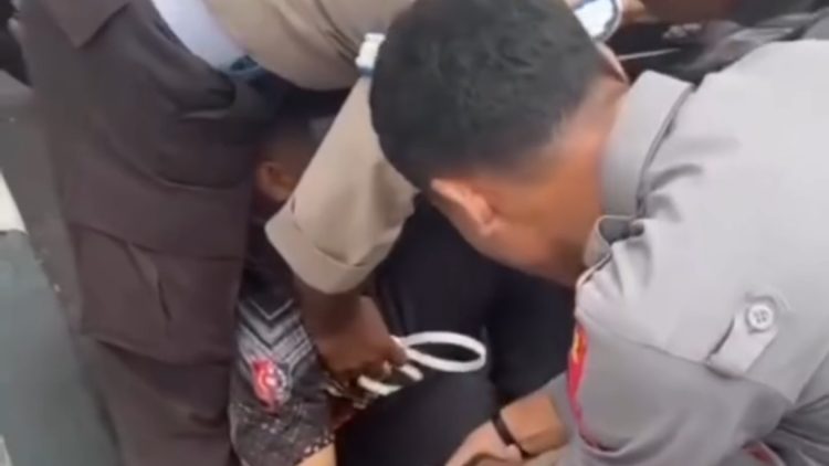 Screenshot video oknum polisi yang viral. ist