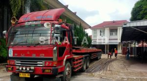 Truk Tronton Masuk Inti Kota, Anggota Dewan Minta Polres Siantar Bersikap Tegas Truk Tronton Masuk Inti Kota, Anggota Dewan Minta Polres Siantar Bersikap Tegas