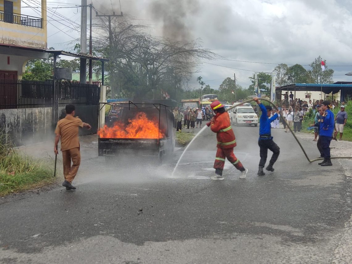 Asap, Api, dan Ledakan: Detik-Detik Pikap Hangus di Depan SPBU Simalungun