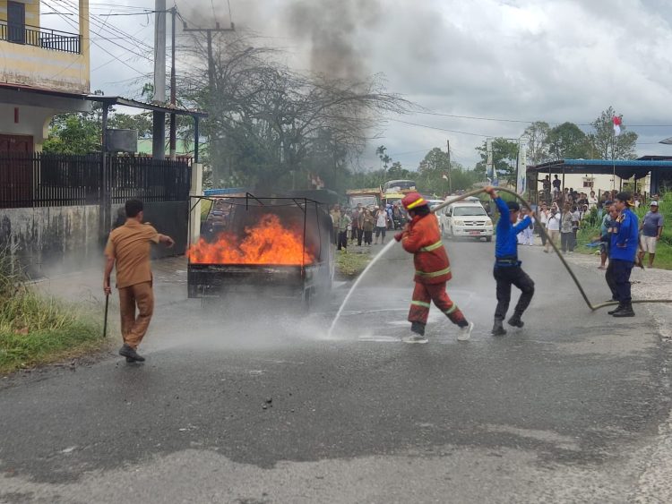 Asap, Api, dan Ledakan: Detik-Detik Pikap Hangus di Depan SPBU Simalungun