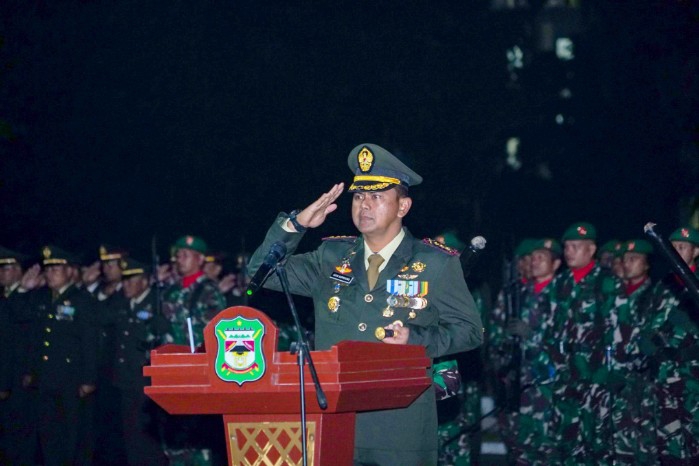 Danrem 023/PT Kolonel Inf Agus Supriyono pimpin Apel Kehormatan dan Renungan Suci di Makam Pahlawan Nagur Pematangsiantar