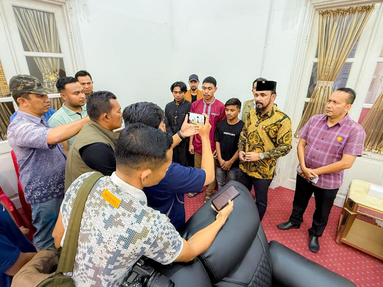 5 Nelayan Aceh Pulang dengan Selamat Usai Terombang-Ambing di Laut Maluku