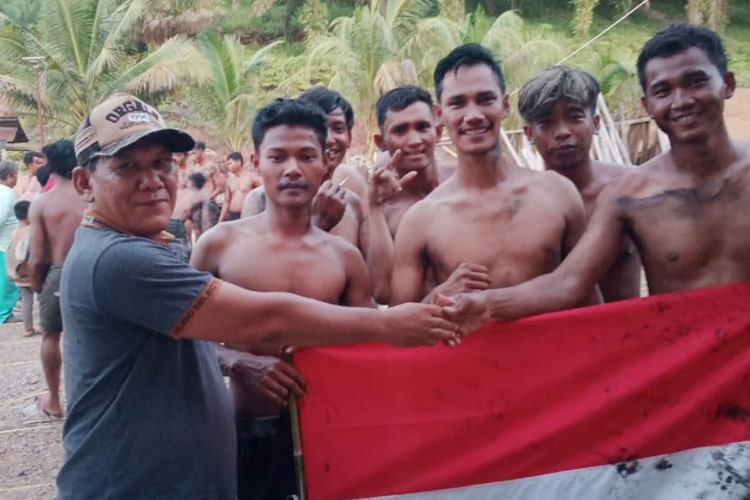Keseruan PT RAG dan Warga Batu Godang Meriahkan HUT RI ke-80 di Tapsel