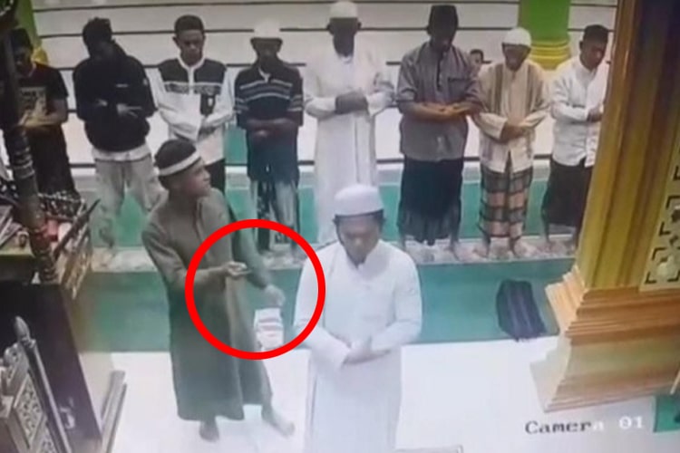 Imam Masjid Ditikam Saat Pimpin Salat Subuh di Morowali, Pelaku Positif Narkoba