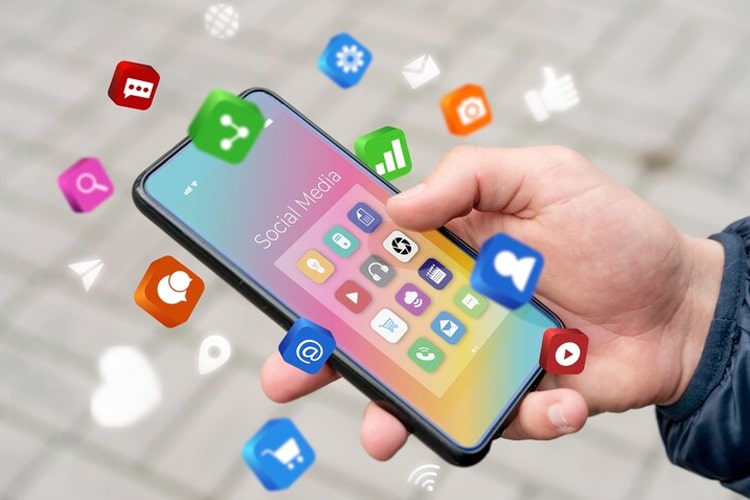Tren Media Sosial 2025: Facebook Tergusur, TikTok Kuasai Generasi Muda, YouTube Jadi Andalan Gen X