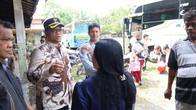 Wakil Wali Kota Tanjungbalai, Muhammad Fadly Abdina yang turun langsung meninjau lokasi terminal Sijambi