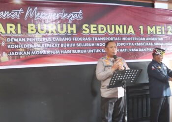 Kapolres Simalungun AKBP Marganda Aritonang, S.H., S.I.K., M.M Hadiri Perayaan Hari Buruh Internasional 2025 di Parapat