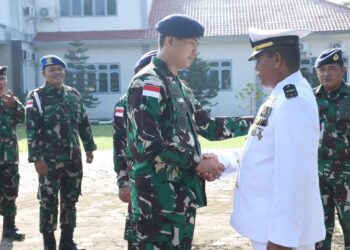 Danlanal TBA Pimpin Upacara Kenaikan Pangkat Penghargaan Prajurit Lanal TBA