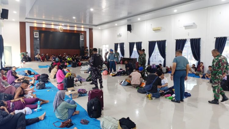 F1QR Lanal TBA Gagalkan Penyelundupan Puluhan PMI Non Prosedural dari Malaysia