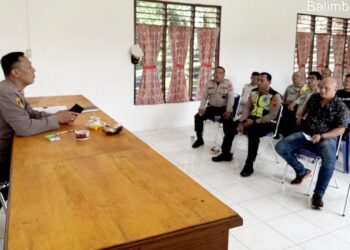 Kapolsek Tanah Jawa Kompol Asmon Bufitra, S.H., M.H pimpin kegiatan Analisa Evaluasi (Anev) Kinerja Personel