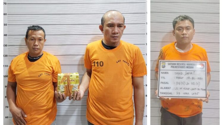 Tiga pengedar sabu di Desa Percut yang ditangkap petugas Satuan Narkoba Polrestabes Medan. (Foto Ist)