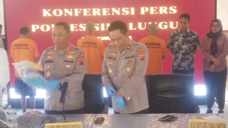 Kapolres Simalungun AKBP Marganda Aritonang Pimpin Konfrensi Pers Percabulan Anak Dibawah Umur