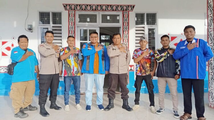 Plt. Kasat Binmas IPTU M. Arifin A. Harahap menggelar kegiatan bimbingan dan penyuluhan pemberantasan premanisme kepada pengurus organisasi masyarakat DPD KNPI Simalungun dan Pengurus PKN Simalungun